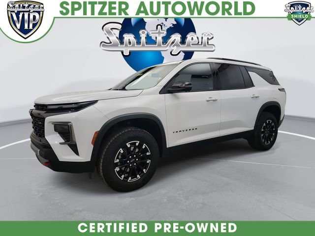 Used 2024 Chevrolet Traverse Z71 image 1