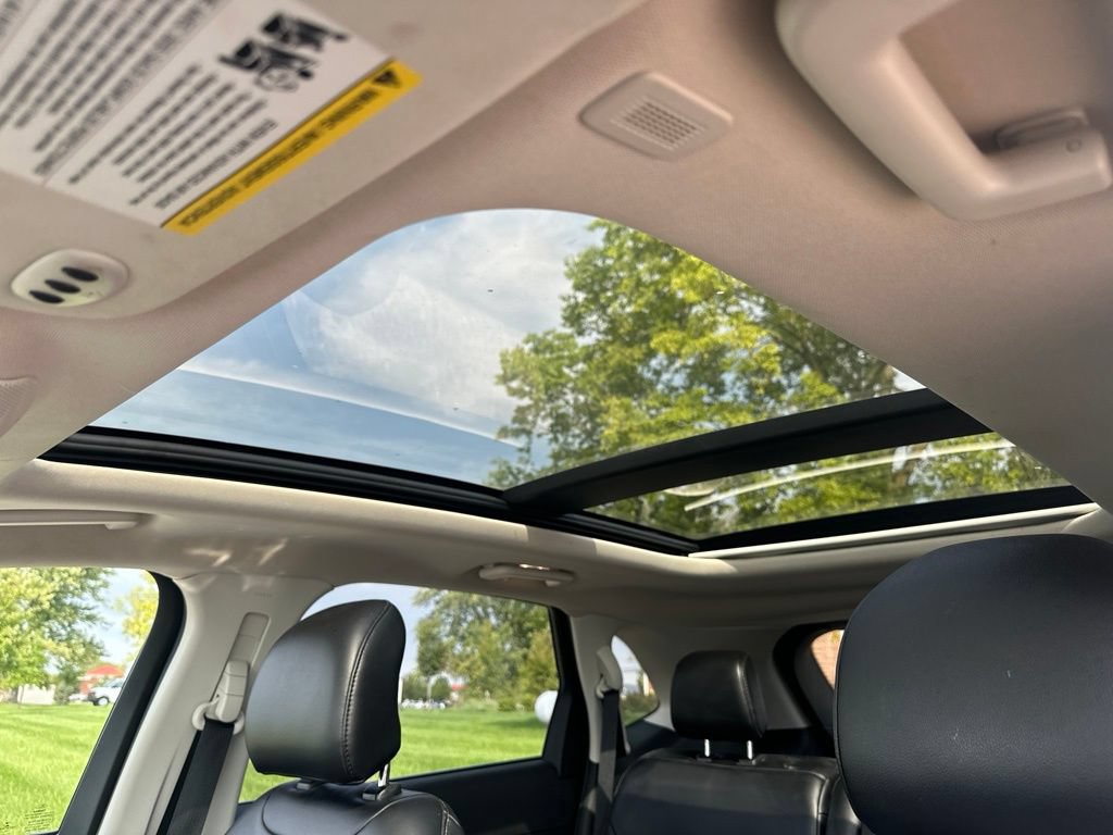 Used 2019 Ford Edge SEL w/ Equipment Group 201A FWD image 5