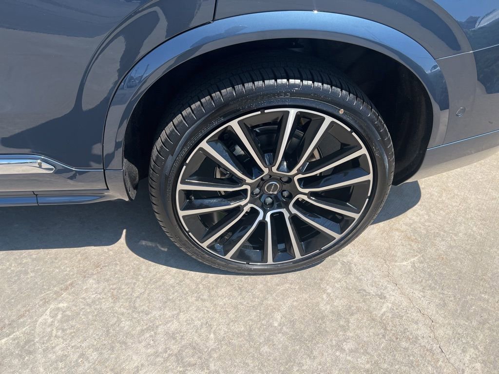 New 2026 Volvo XC90 B6 Plus w/ Protection Package Premier image 10