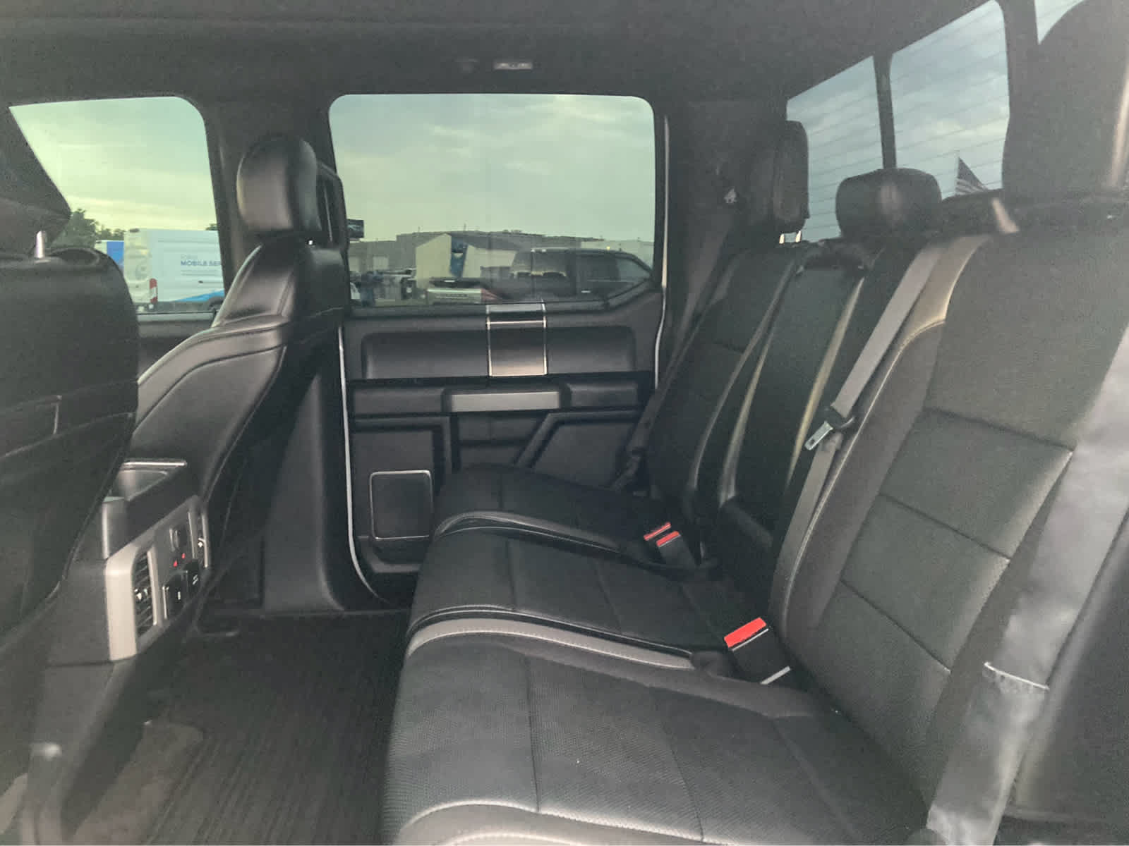 Used 2019 Ford F150 Raptor w/ Equipment Group 802A Luxury AWD/4WD image 4