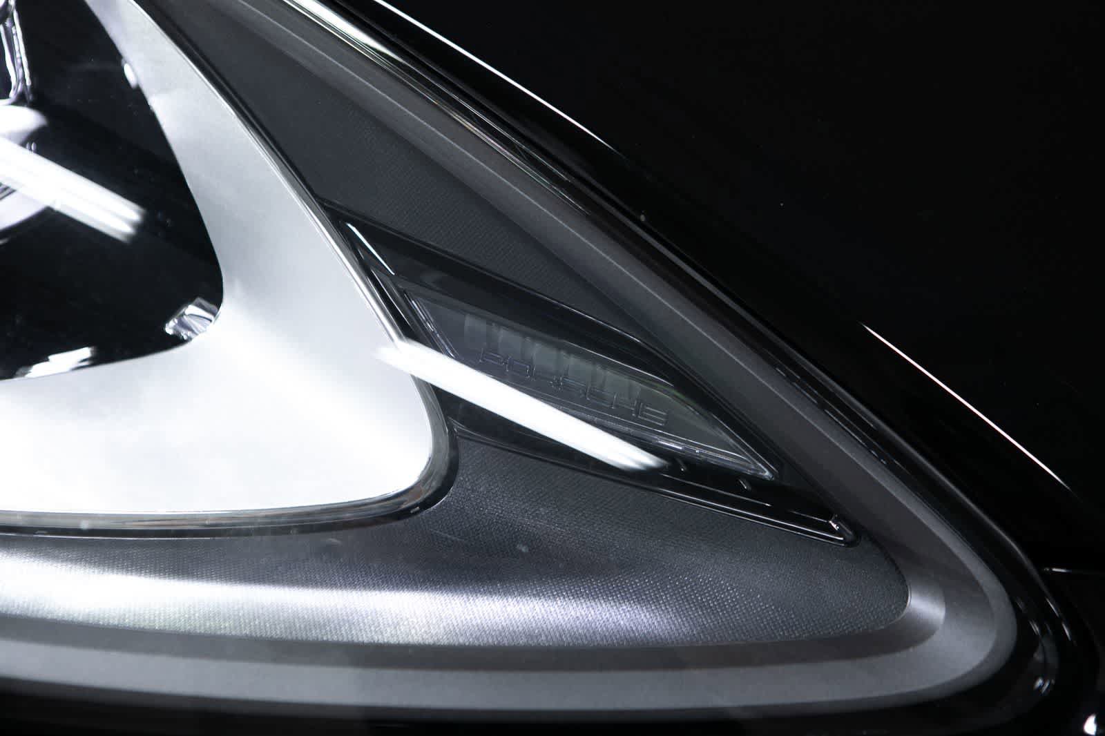Certified 2023 Porsche Cayenne AWD/4WD image 16