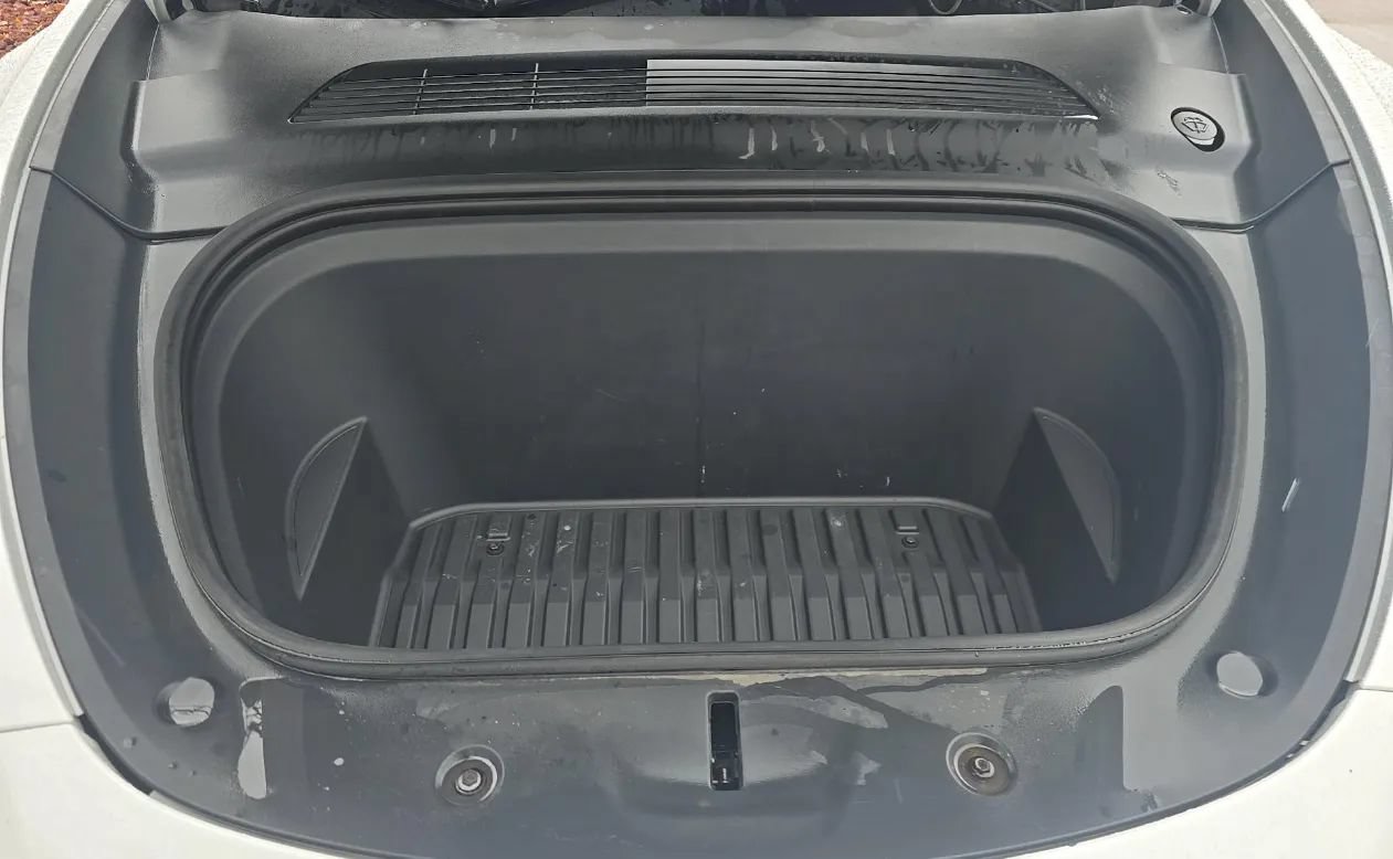 Used 2021 Tesla Model Y Long Range AWD/4WD image 10