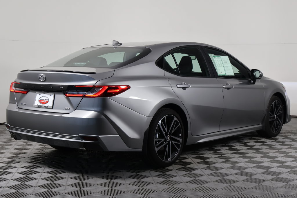 Used 2026 Toyota Camry XSE FWD image 4