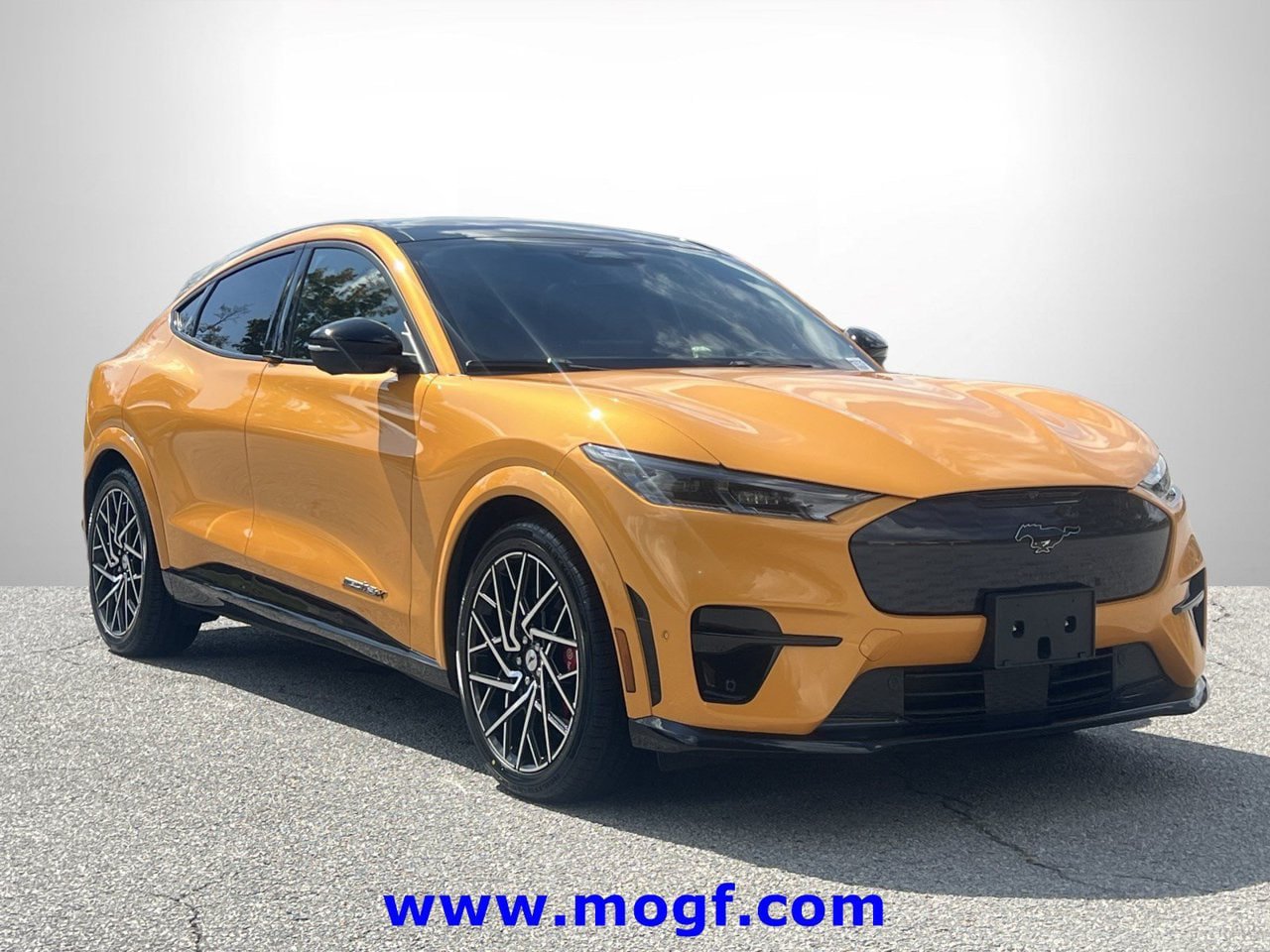 Used 2022 Ford Mustang Mach-E GT w/ GT Performance Edition AWD/4WD image 4