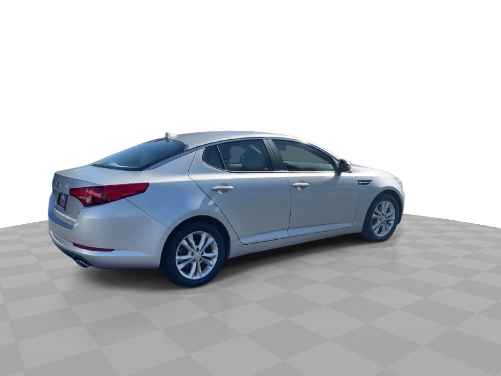 Used 2012 Kia Optima LX FWD image 8