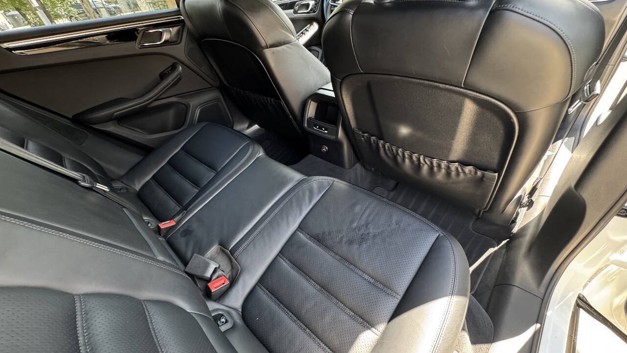 Used 2015 Porsche Macan S AWD/4WD image 37