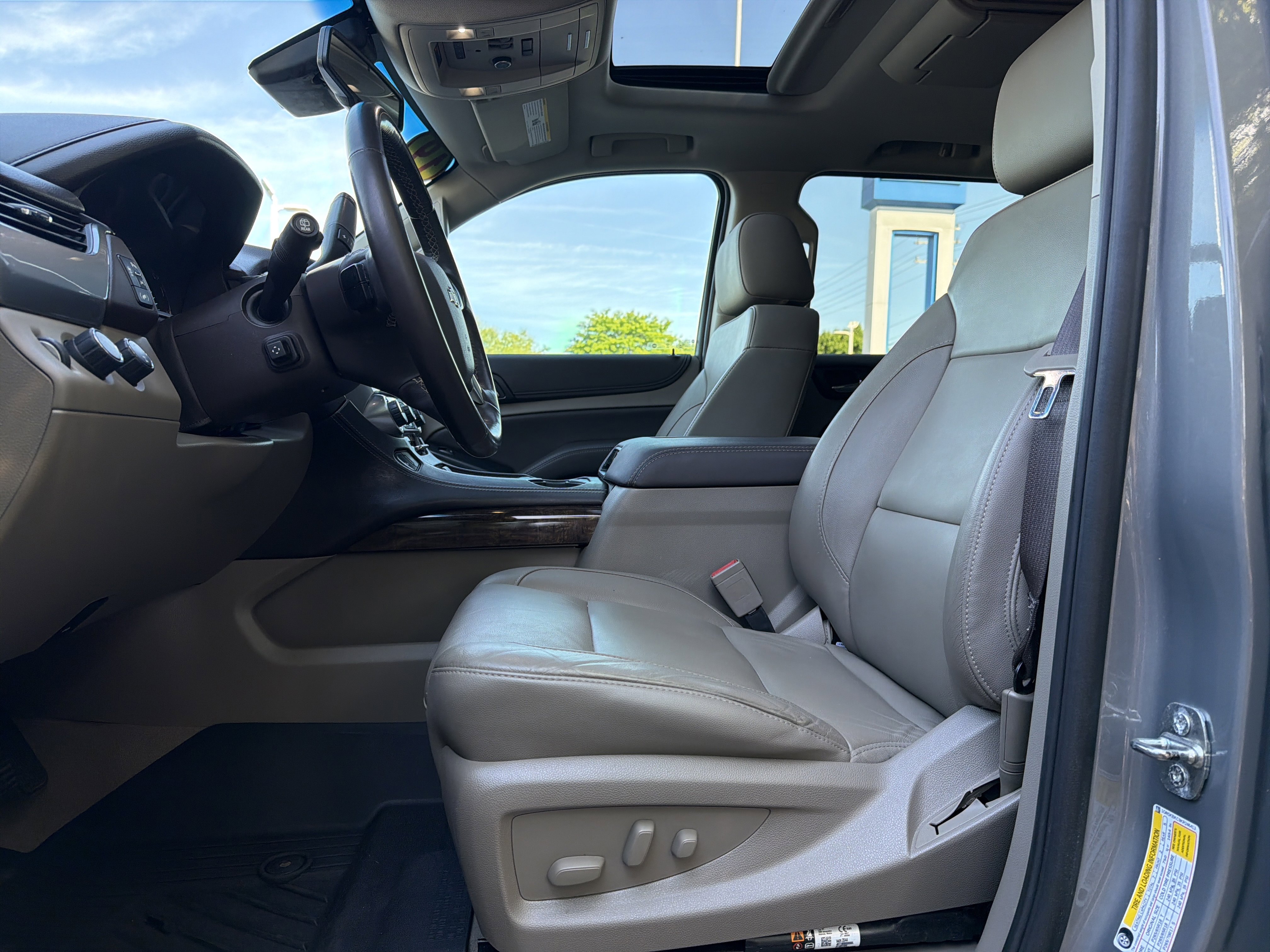 Used 2019 Chevrolet Tahoe LT AWD/4WD image 15