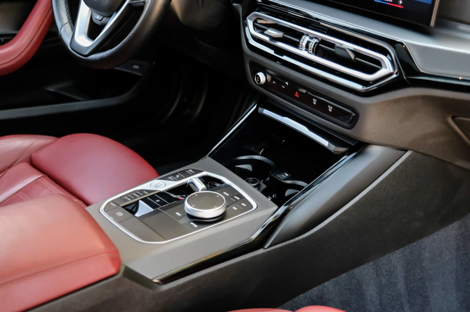Used 2024 BMW 230i Coupe w/ Convenience Package RWD image 25