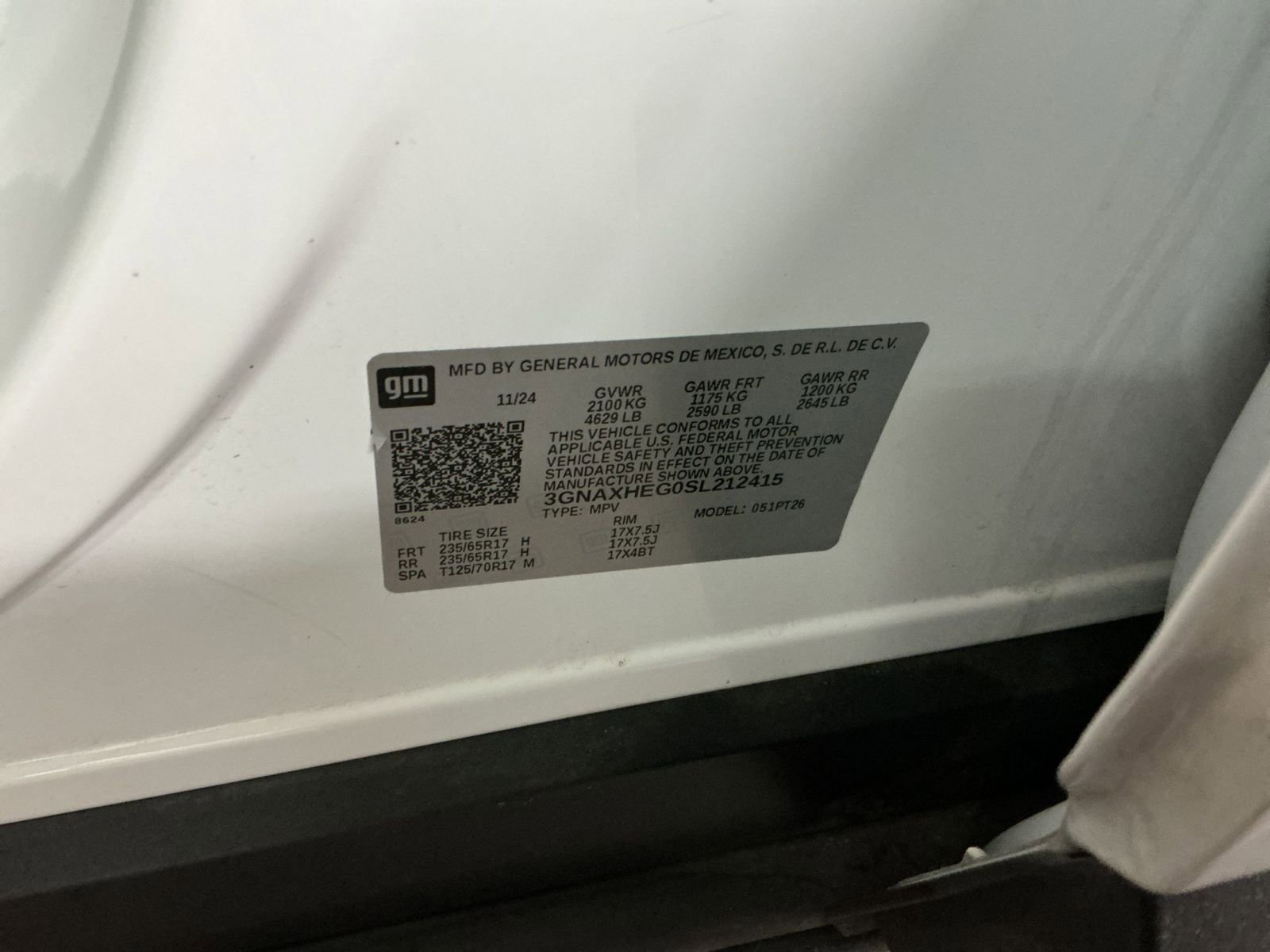 Used 2025 Chevrolet Equinox LT FWD image 23