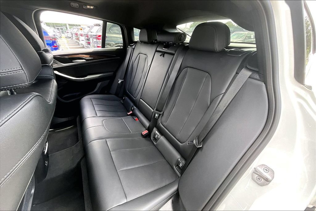 Certified 2025 BMW X4 xDrive30i w/ Convenience Package AWD/4WD image 18