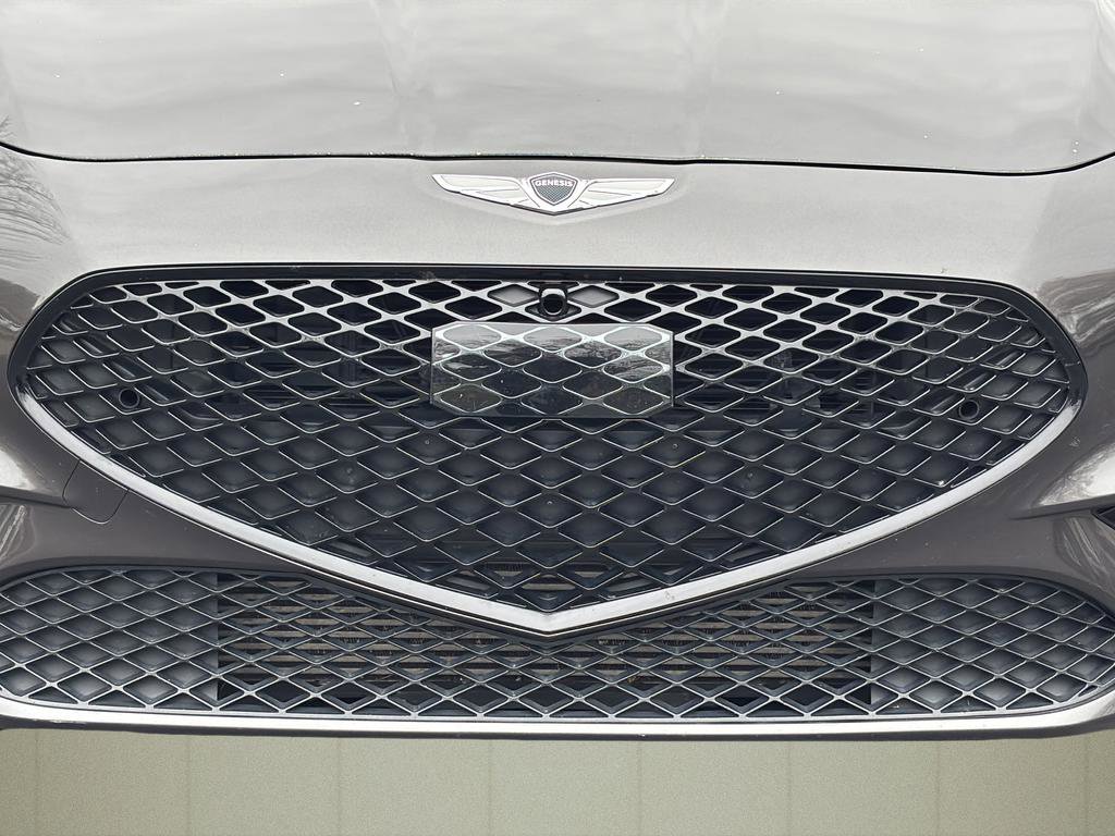 Used 2022 Genesis G70 3.3T image 9