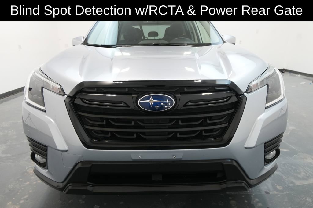 Used 2023 Subaru Forester Premium image 2