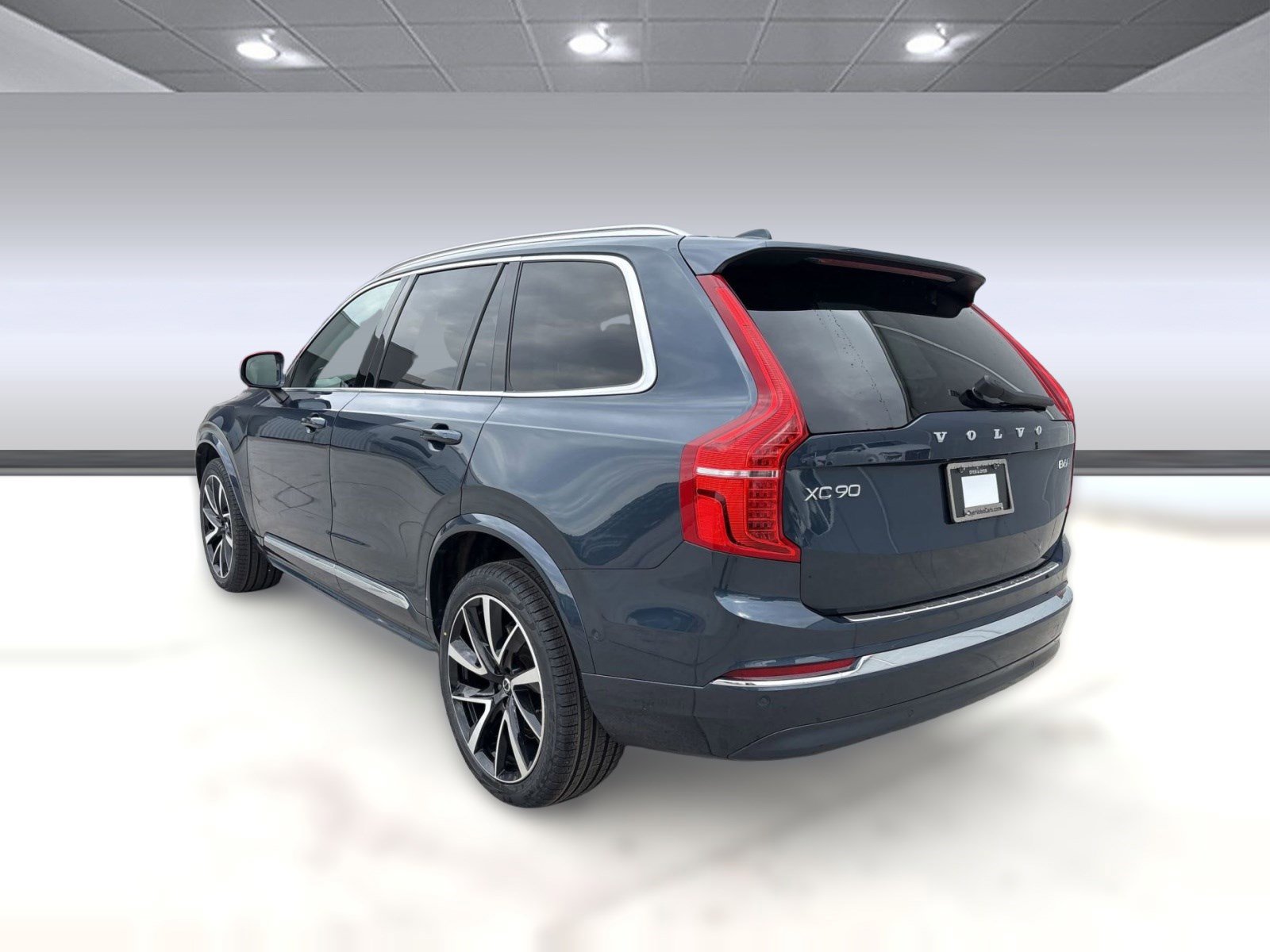 Certified 2024 Volvo XC90 B6 Plus w/ Protection Package Premier image 3