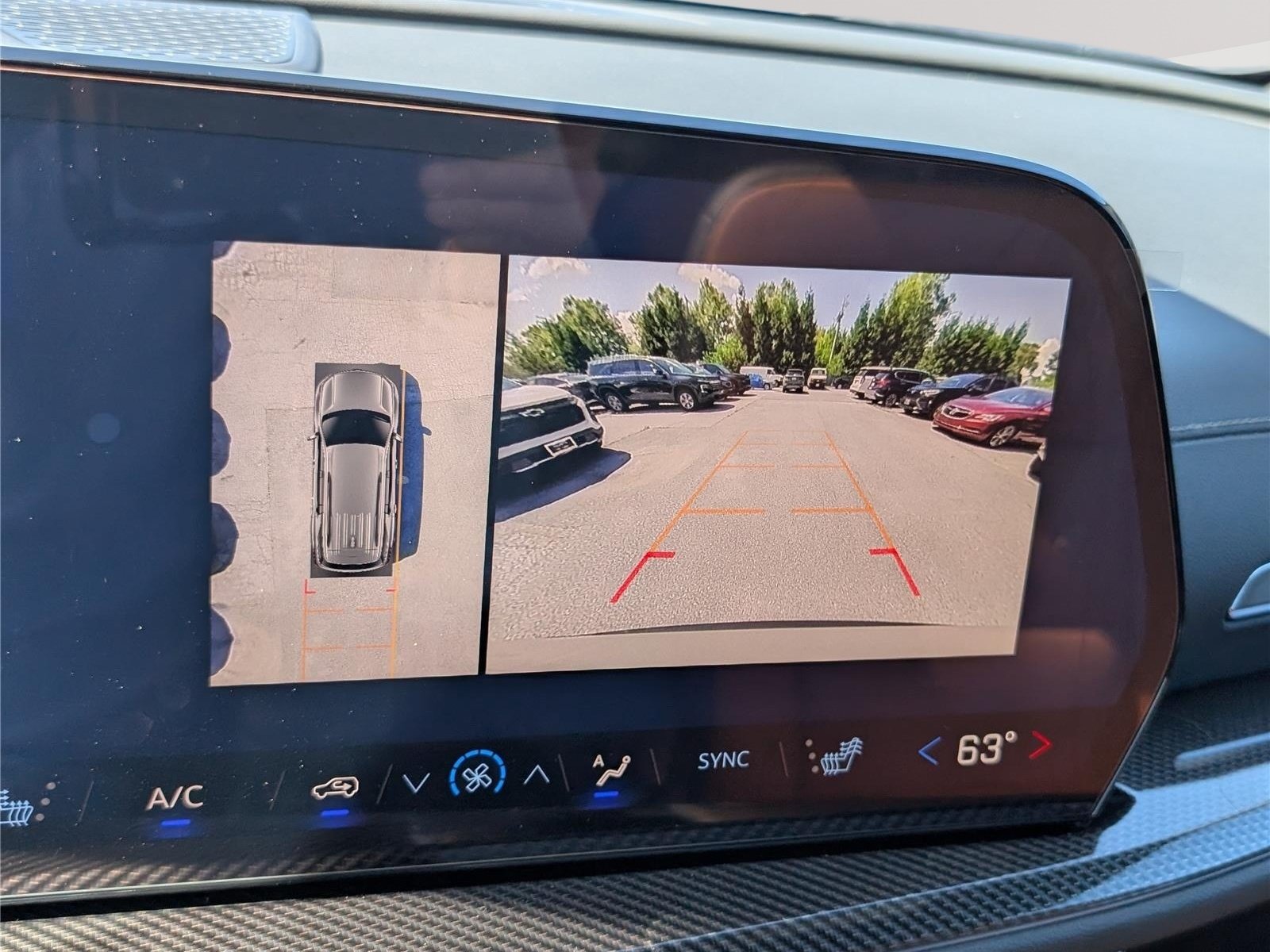 New 2027 Chevrolet Traverse Z71 w/ Enhanced Driving Package AWD/4WD image 29