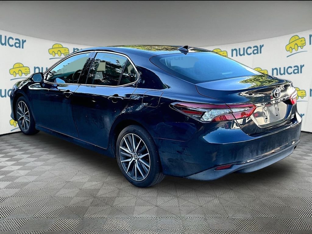 Used 2021 Toyota Camry XLE w/ Carpet Mat Package (TMS) AWD/4WD image 5