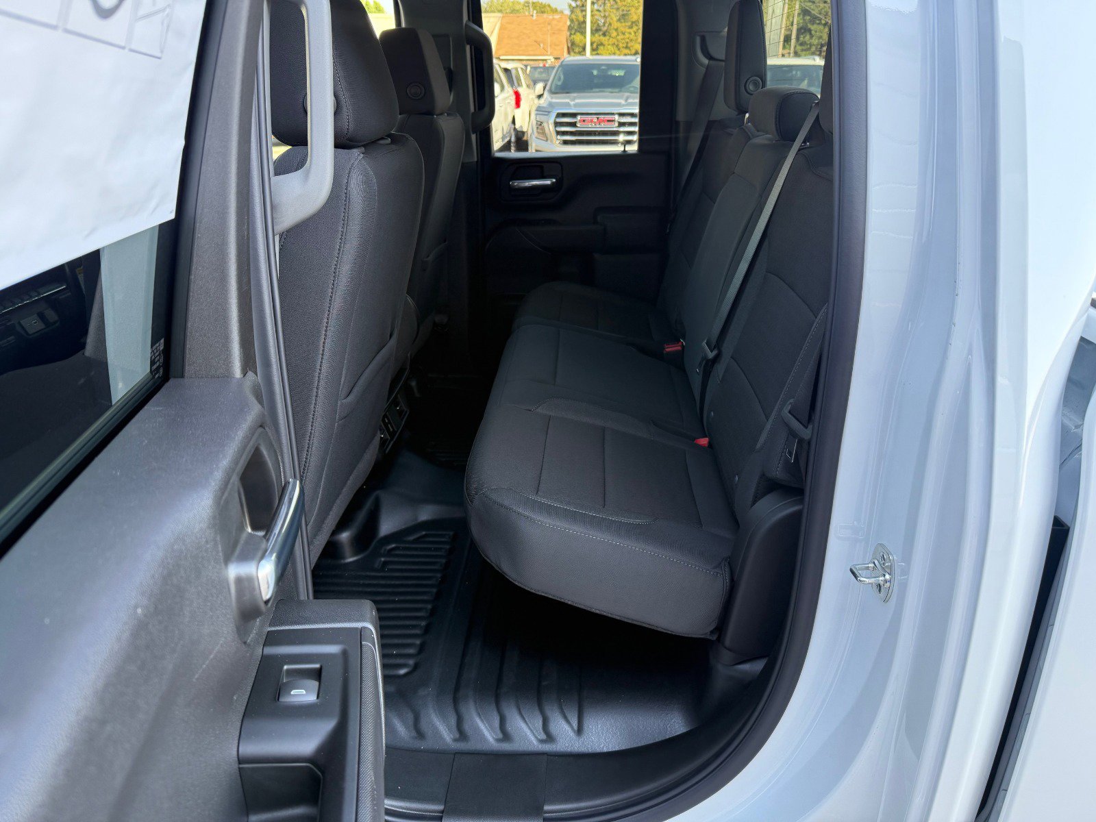 New 2026 GMC Sierra 2500 Pro w/ Convenience Package image 12