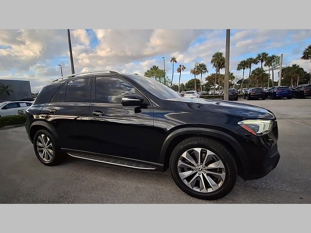 Used 2020 Mercedes-Benz GLE 450 4MATIC w/ Premium Package image 41