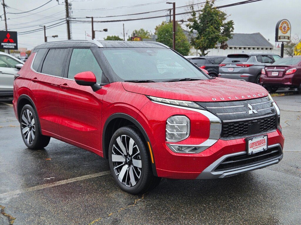 New 2025 Mitsubishi Outlander SEL image 7