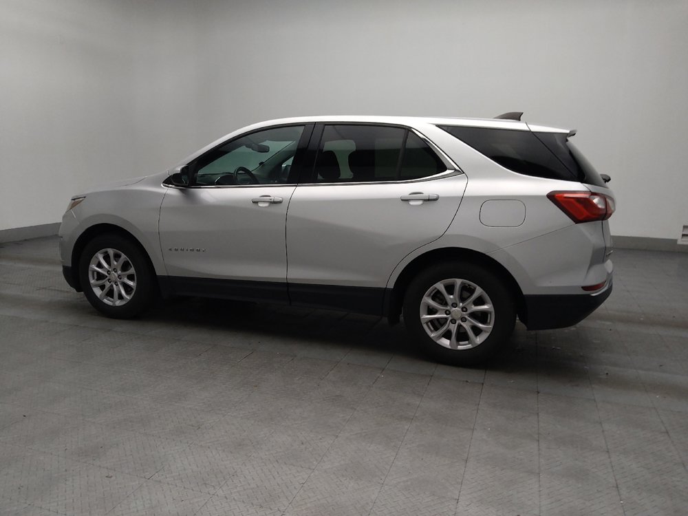 Used 2020 Chevrolet Equinox LT w/ Driver Convenience Package image 3