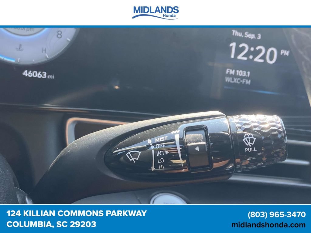 Used 2025 Hyundai Elantra Limited FWD image 26