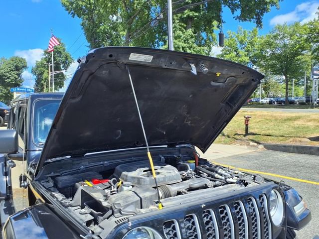 Certified 2022 Jeep Wrangler Unlimited Sahara w/ Cold Weather Group image 11