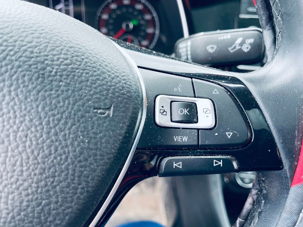 Used 2019 Volkswagen Jetta SE image 16