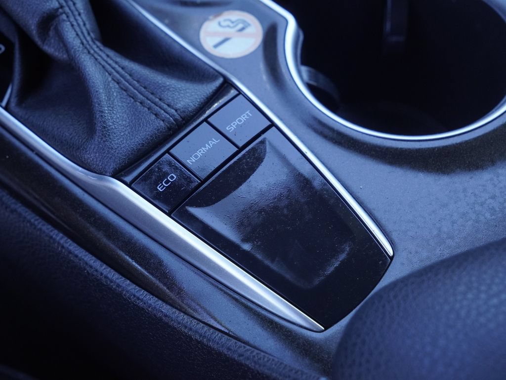Used 2023 Toyota Camry LE w/ Convenience Package FWD image 22