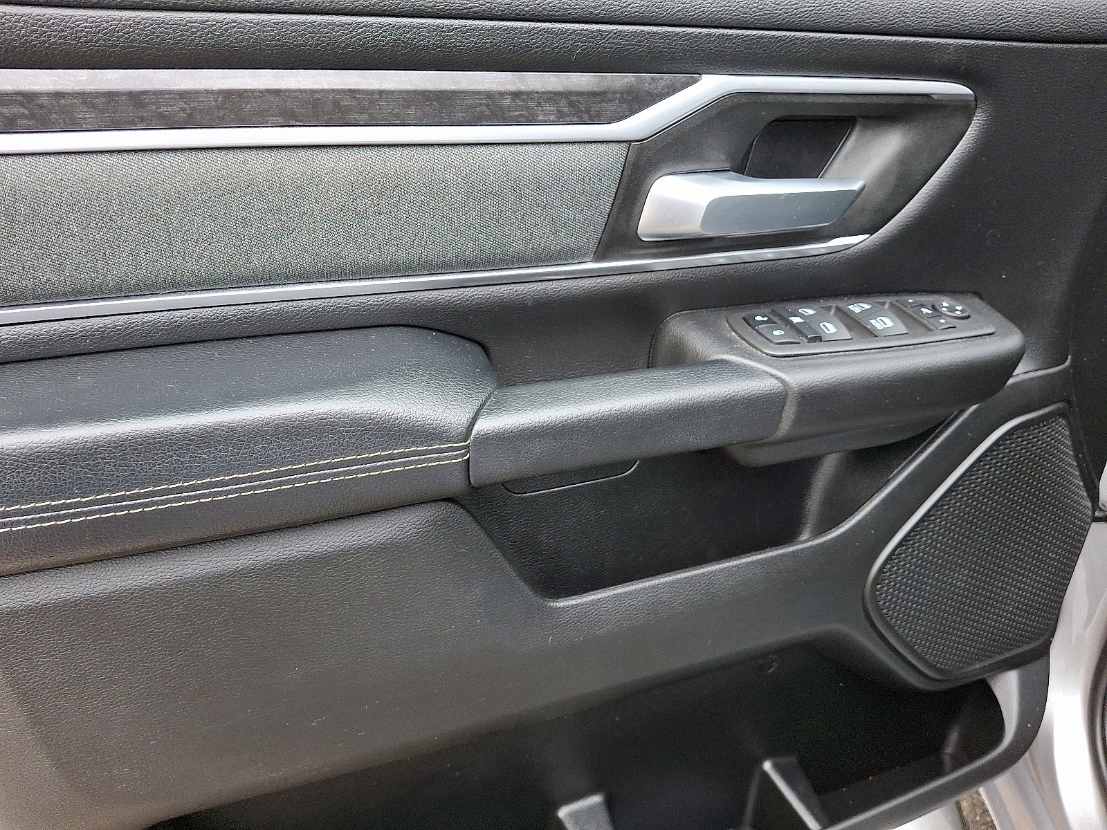 Certified 2022 RAM 1500 Big Horn image 14