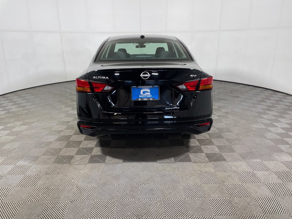 Used 2024 Nissan Altima 2.5 SV image 6