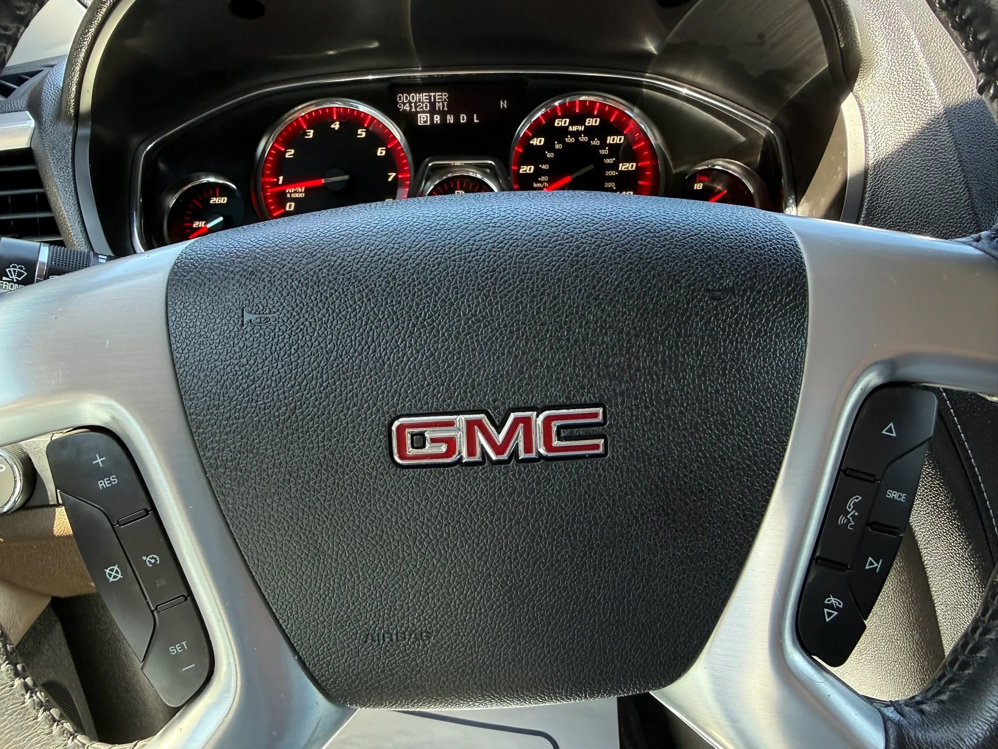 Used 2015 GMC Acadia SLT FWD image 26