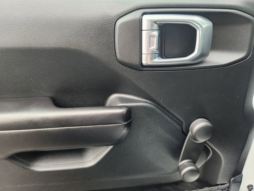 Used 2020 Jeep Wrangler Sport image 26