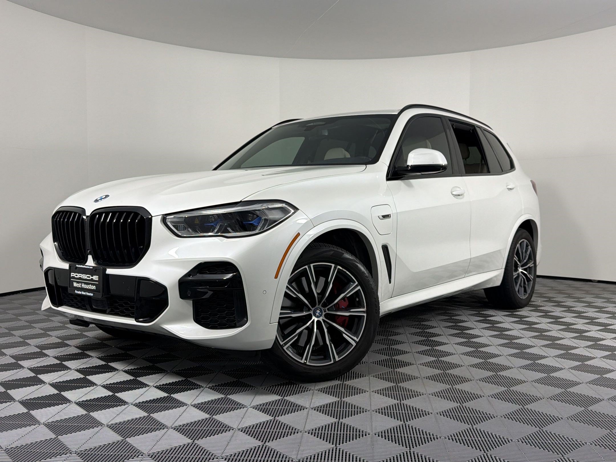 Used 2023 BMW X5 xDrive45e w/ Executive Package