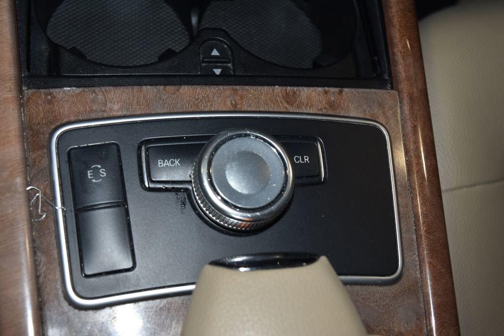 Used 2012 Mercedes-Benz E 350 4MATIC Sedan image 17