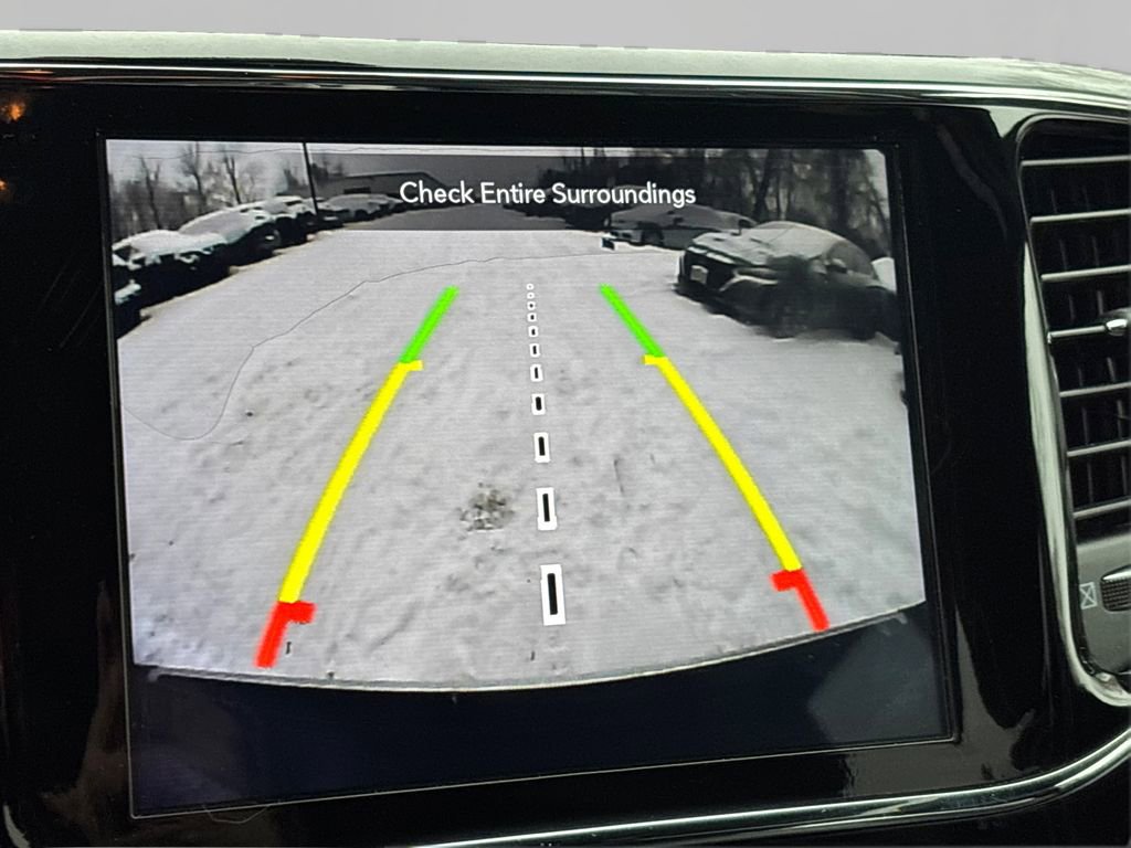 Used 2019 Jeep Grand Cherokee Limited image 24