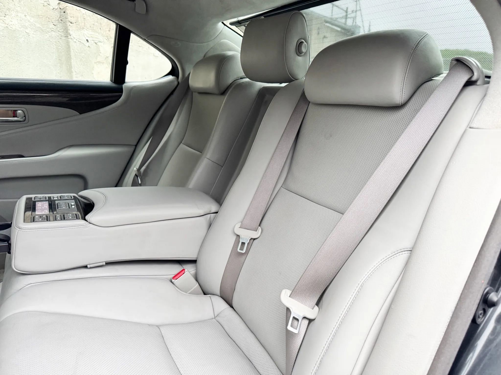 Used 2008 Lexus LS 600h L image 20