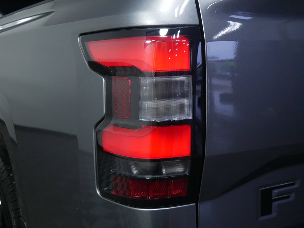 Used 2026 Nissan Frontier SV w/ Tow Package AWD/4WD image 12