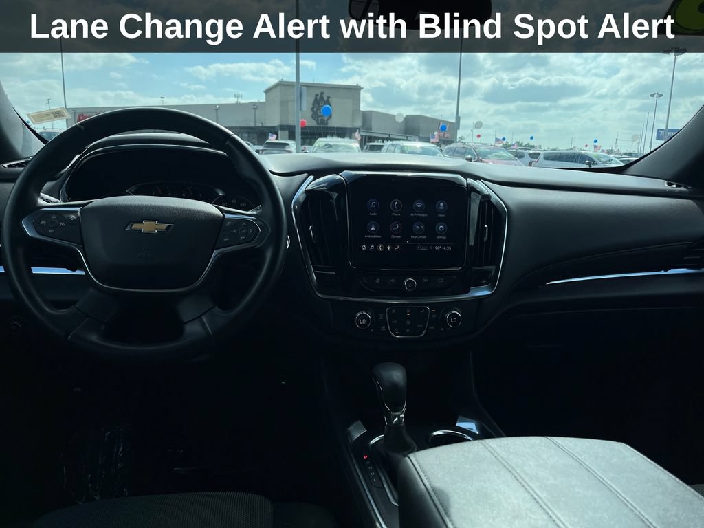 Used 2023 Chevrolet Traverse LT AWD/4WD image 16