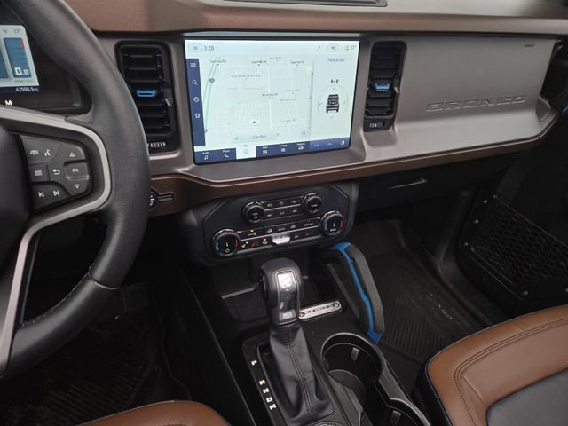 Used 2022 Ford Bronco Outer Banks image 38
