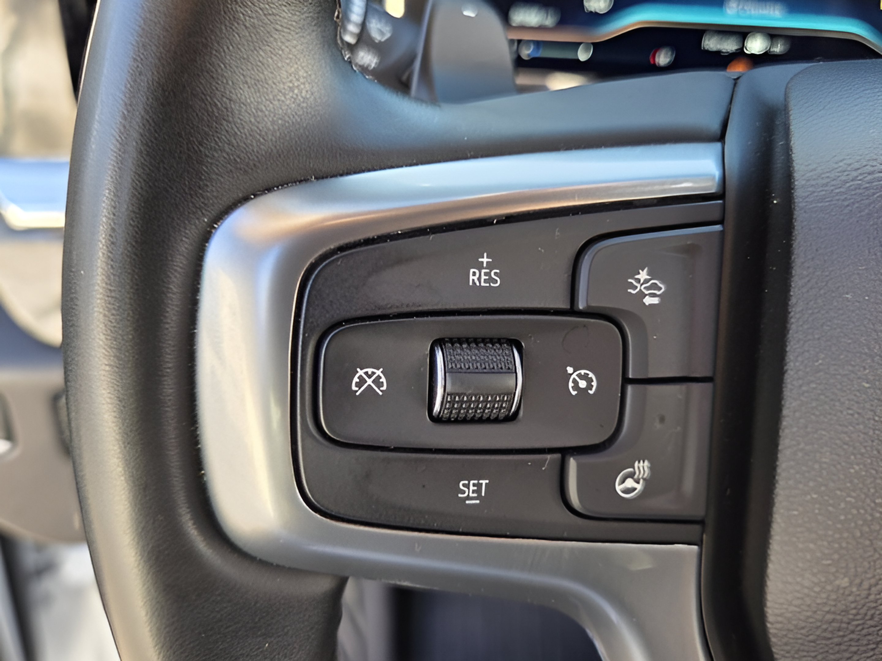 Used 2025 Chevrolet Silverado 1500 LT Trail Boss w/ Convenience Package II AWD/4WD image 24