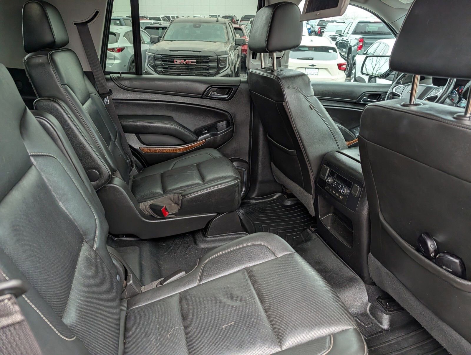 Used 2019 Chevrolet Tahoe Premier image 32