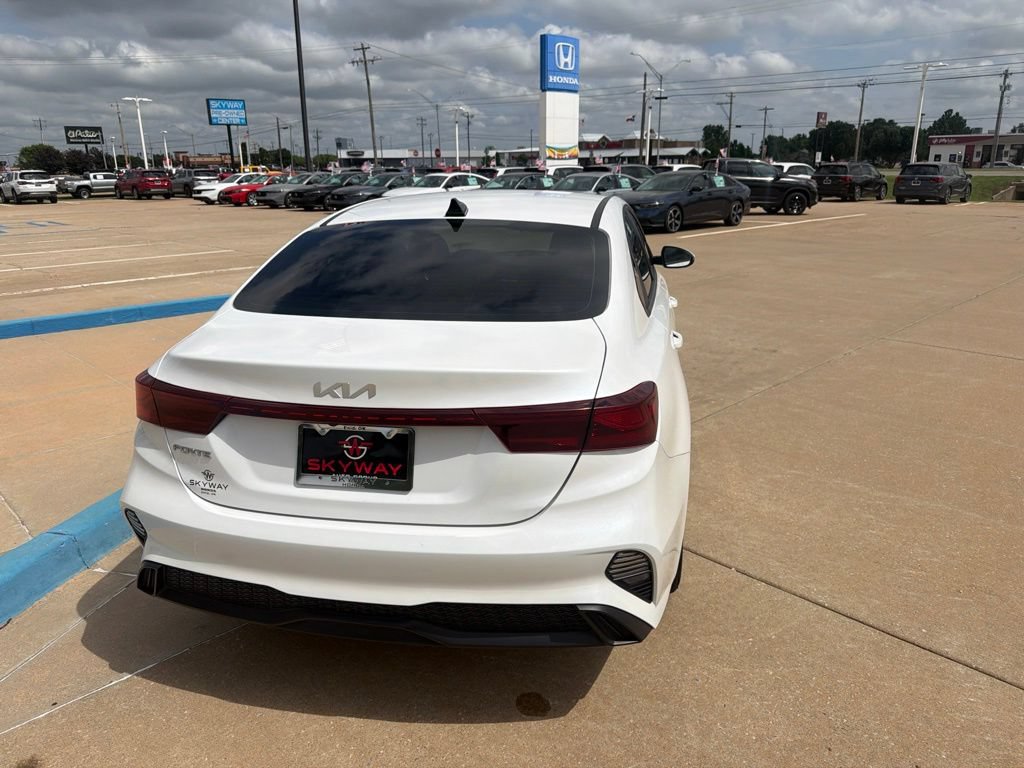 Used 2024 Kia Forte LXS w/ LXS Technology Package FWD image 14
