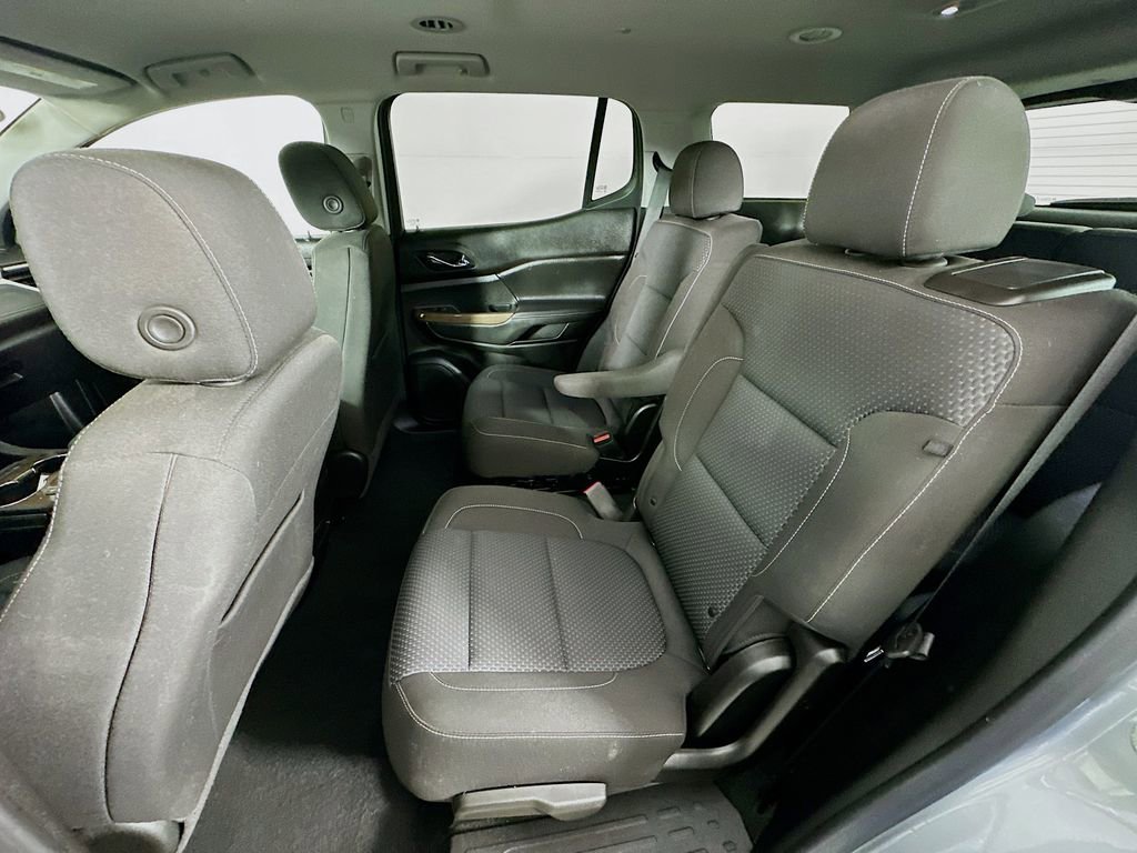 Used 2023 GMC Acadia SLE w/ Driver Convenience Package image 32