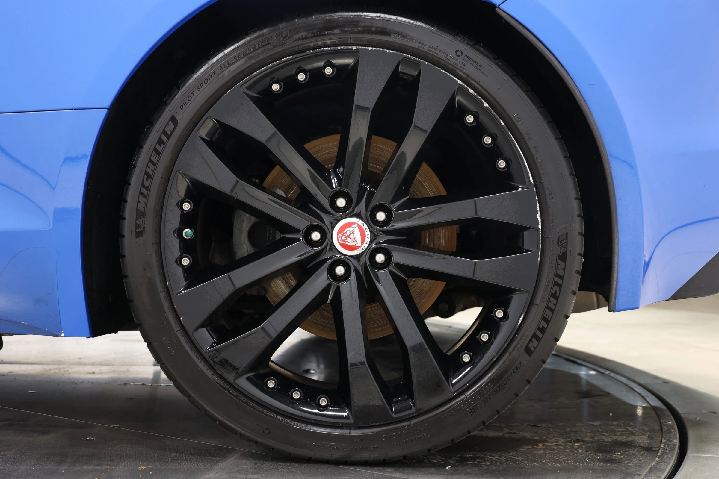 Used 2020 Jaguar F-TYPE Convertible image 77