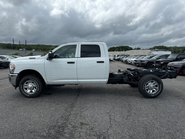 New 2024 RAM 3500 Tradesman image 5