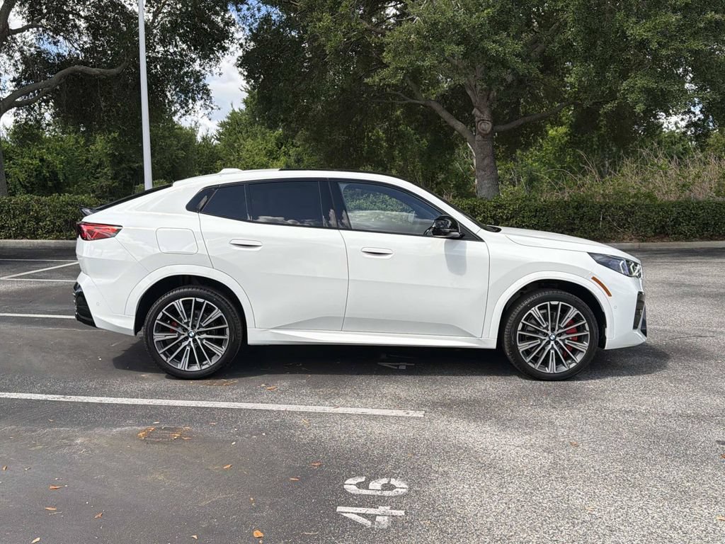 New 2026 BMW X2 xDrive28i w/ Technology Package AWD/4WD image 3