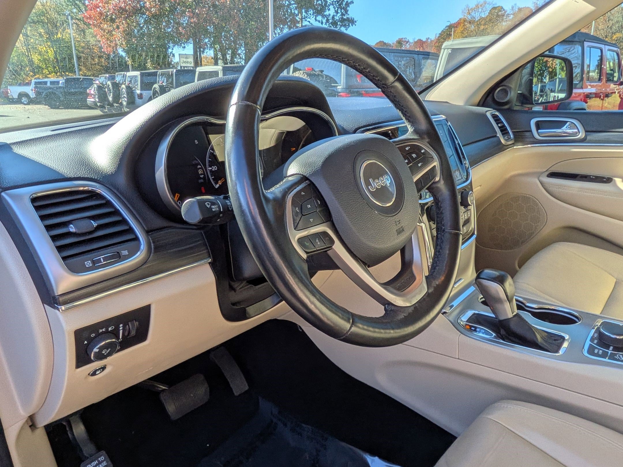 Used 2021 Jeep Grand Cherokee Limited w/ Sun & Sound Group image 14