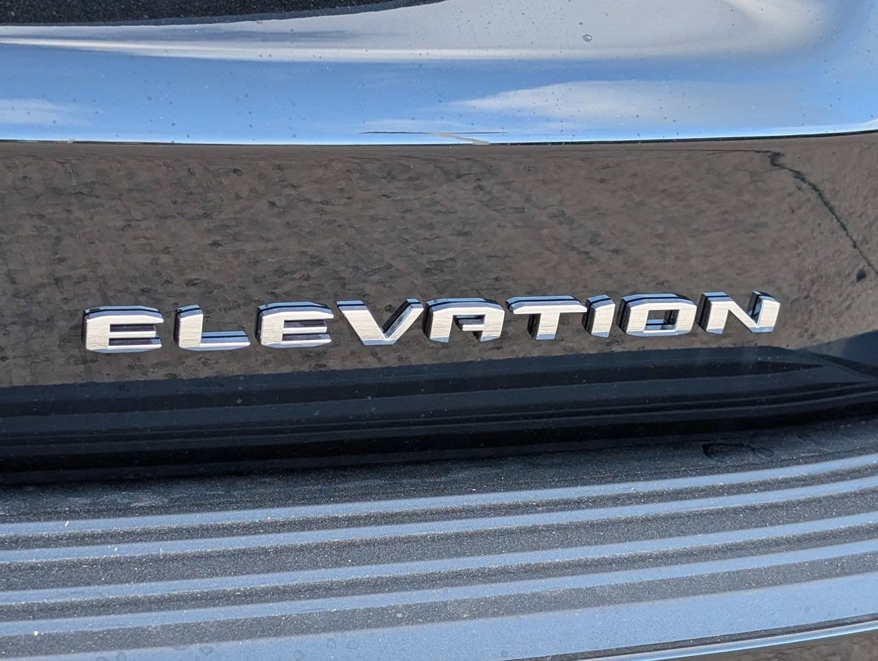 New 2026 GMC Yukon XL Elevation w/ Elevation Premium Package RWD image 7