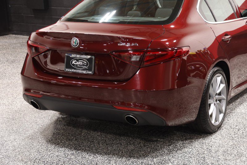 Used 2017 Alfa Romeo Giulia w/ Cold Weather Package RWD image 30