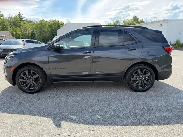 Used 2023 Chevrolet Equinox RS AWD/4WD image 3