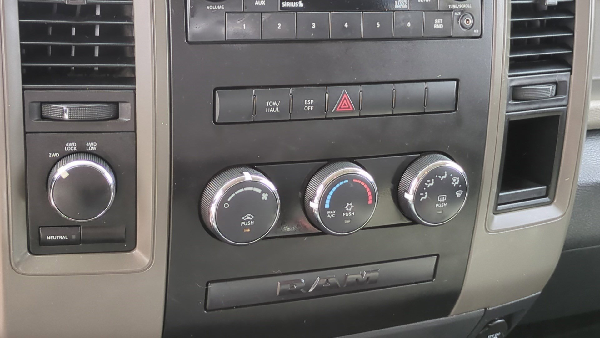 Used 2009 Dodge Ram 1500 Truck ST w/ ST Popular Equipment Group image 19